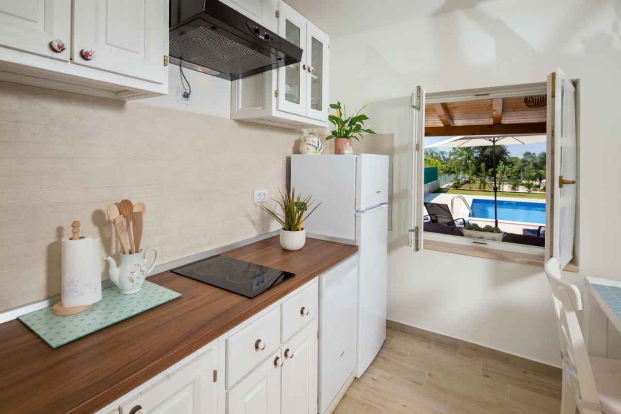 House Jozefina With Pool Apartment Rovinj Ngoại thất bức ảnh