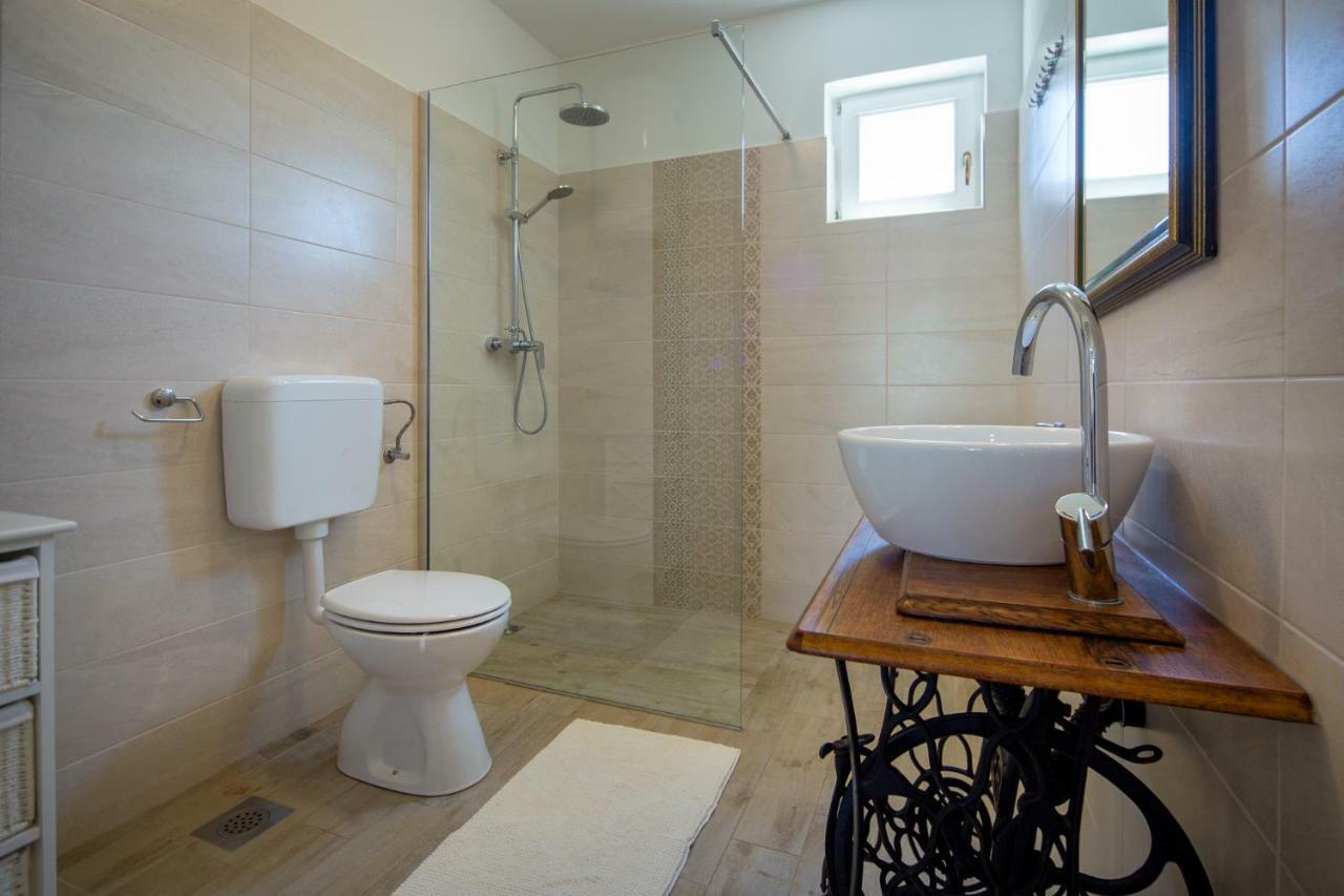 House Jozefina With Pool Apartment Rovinj Ngoại thất bức ảnh